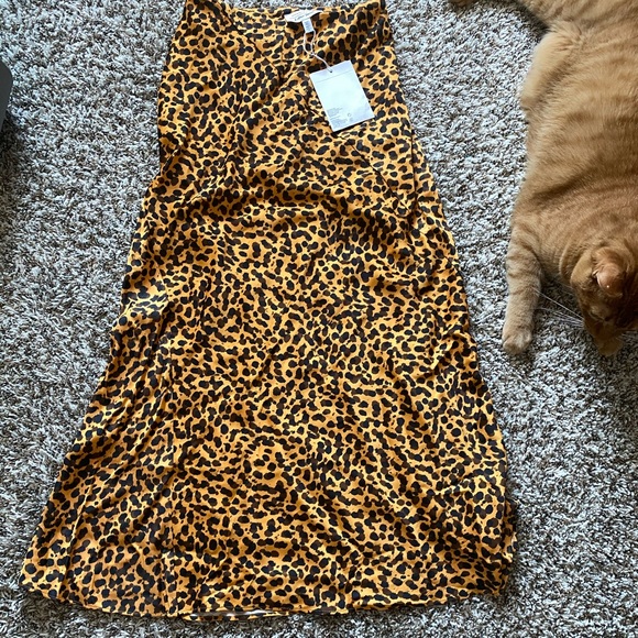 & Other Stories Dresses & Skirts - Other Stories Leopard Print skirt